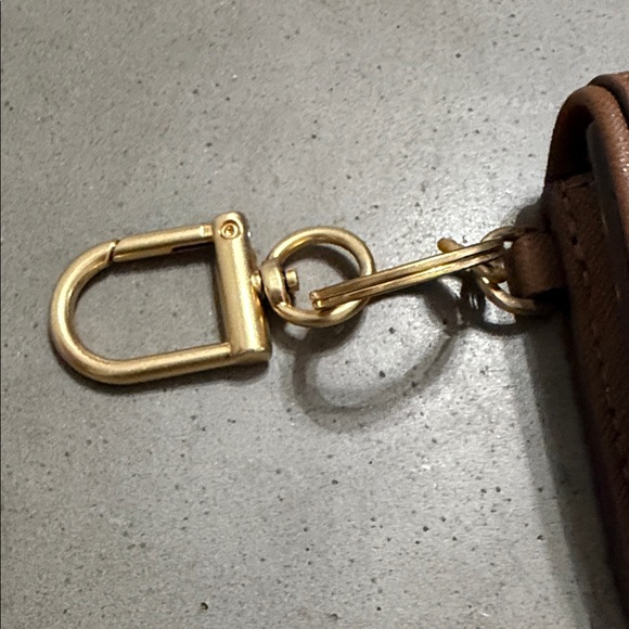 Tory Burch Tan Keychain Wallet with Gold Accents - Picture 5 of 7